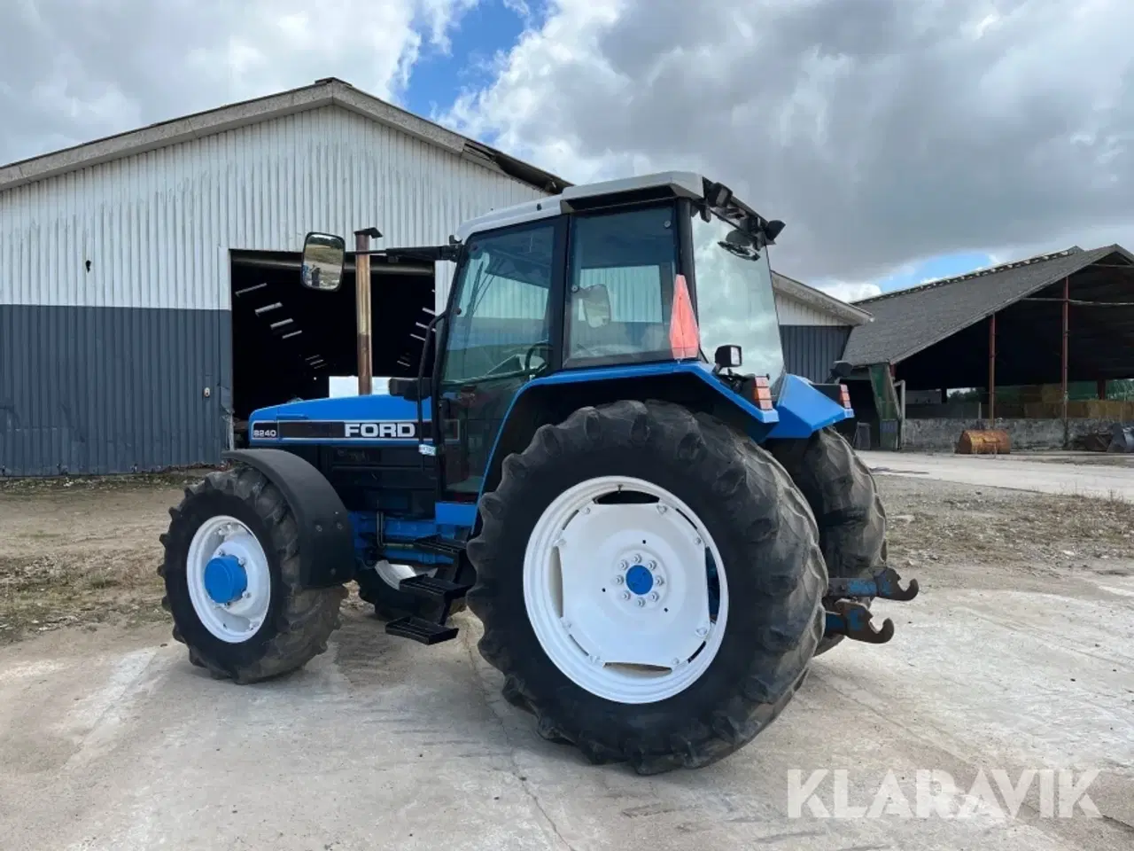 Billede 4 - Traktor Ford 8240