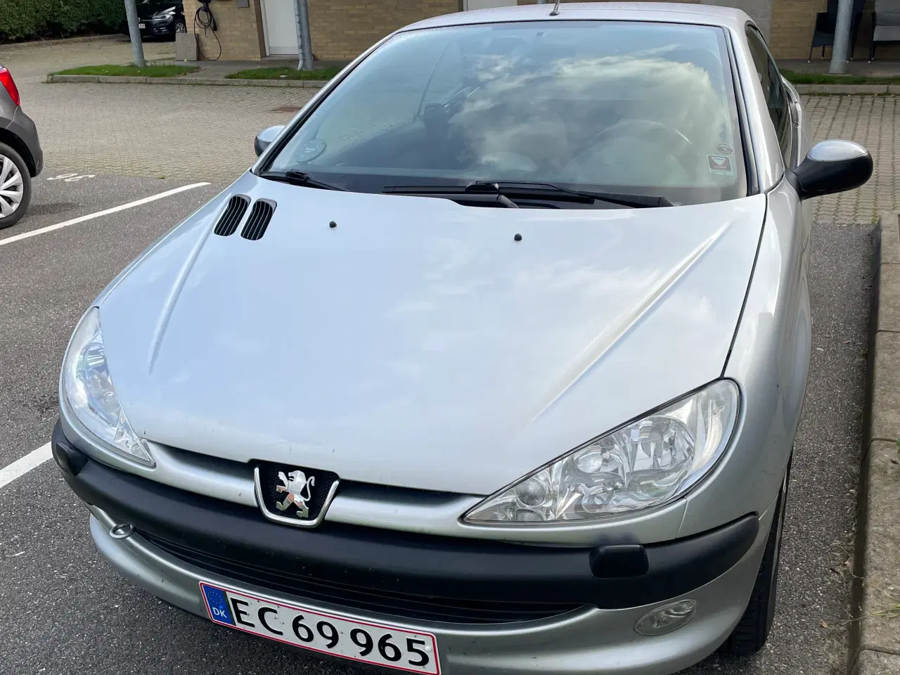 Billede 1 - Peugeot 206 CC Lav km tal 102.000