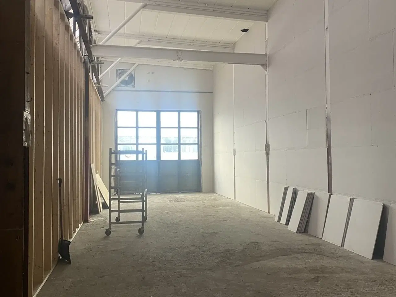 Billede 4 - Eget lager / produktions lokale