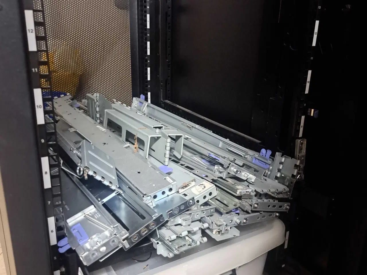 Billede 7 - IBM 25U fulddybde rackskab 