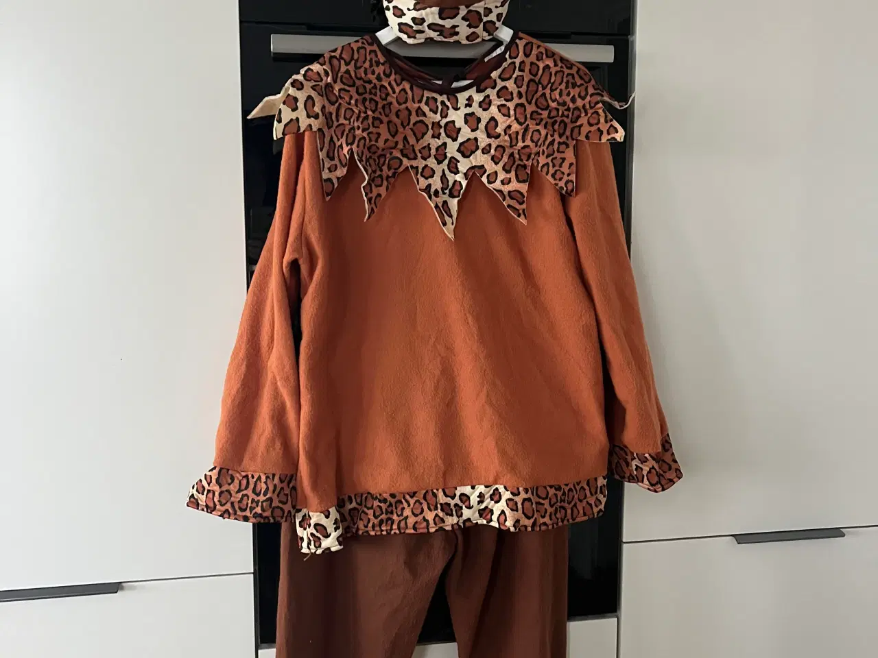 Billede 5 - Divers kostumer til voksne og børn