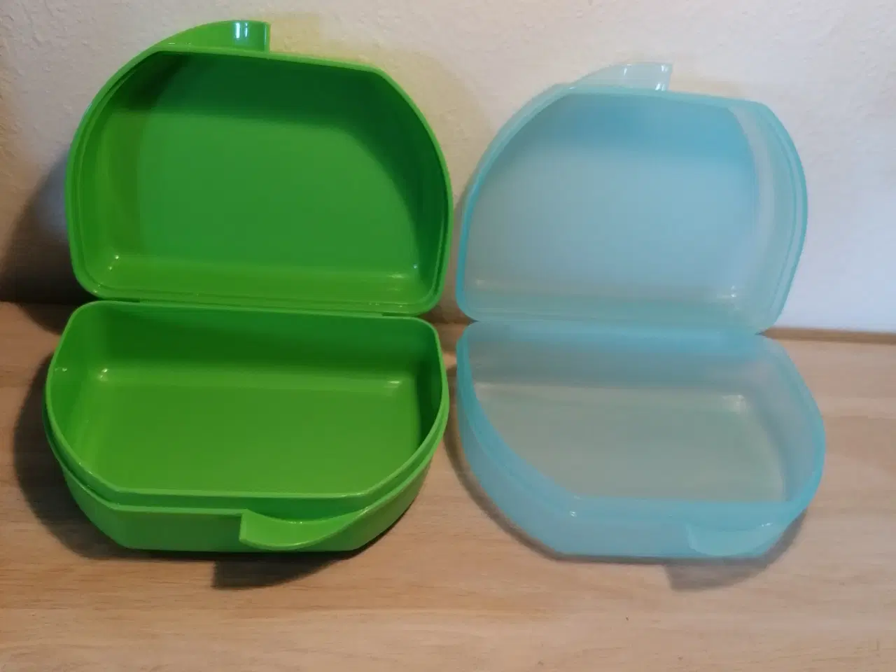 Billede 2 - Tupperware madkasse/ bøtte