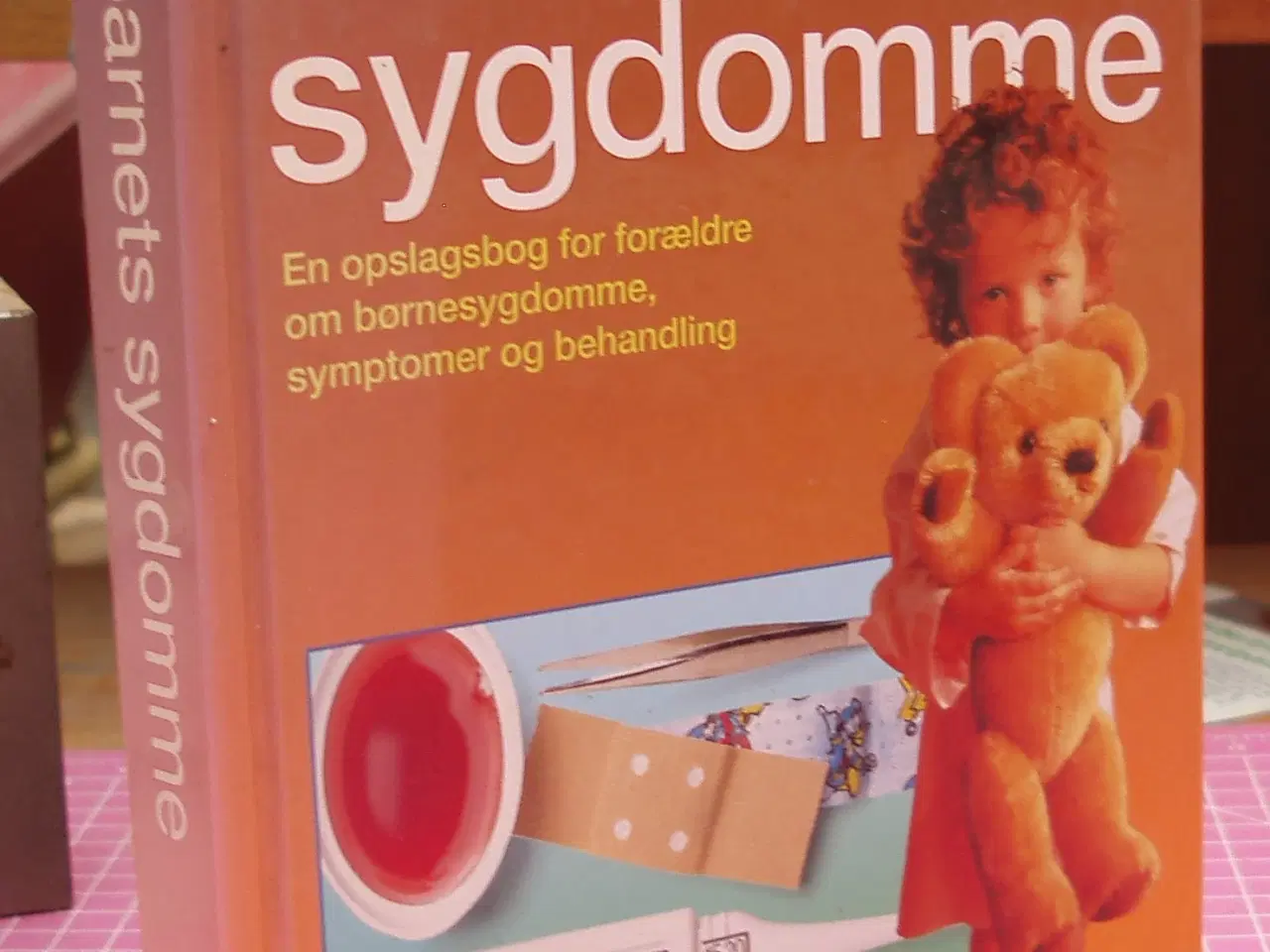 Billede 1 - Barnets sygdomme af Miriam Stoppard