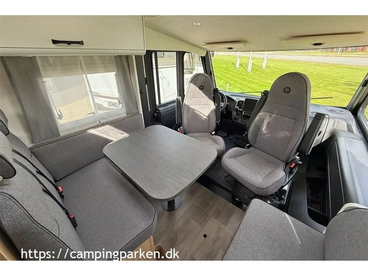 Billede 4 - 2026 - SunLight Sunlights flagskib I68 Adventure med enkeltsenge, automatgear og digital pakke