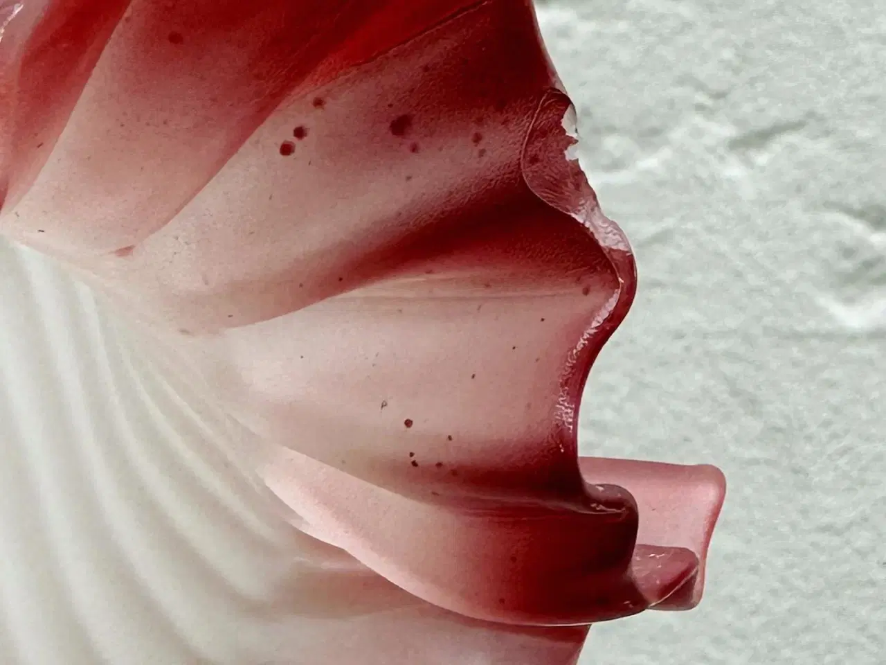 Billede 7 - Pendel, matteret glas m flæser, hvid/rosa, ny el, NB skår