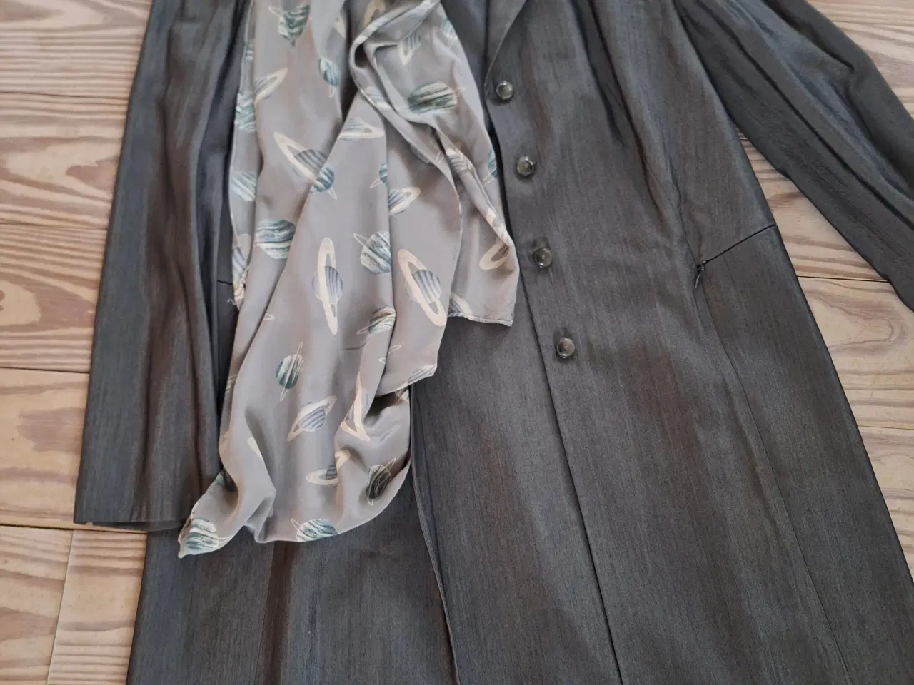 Billede 2 - Elegant kjole og frakkesæt