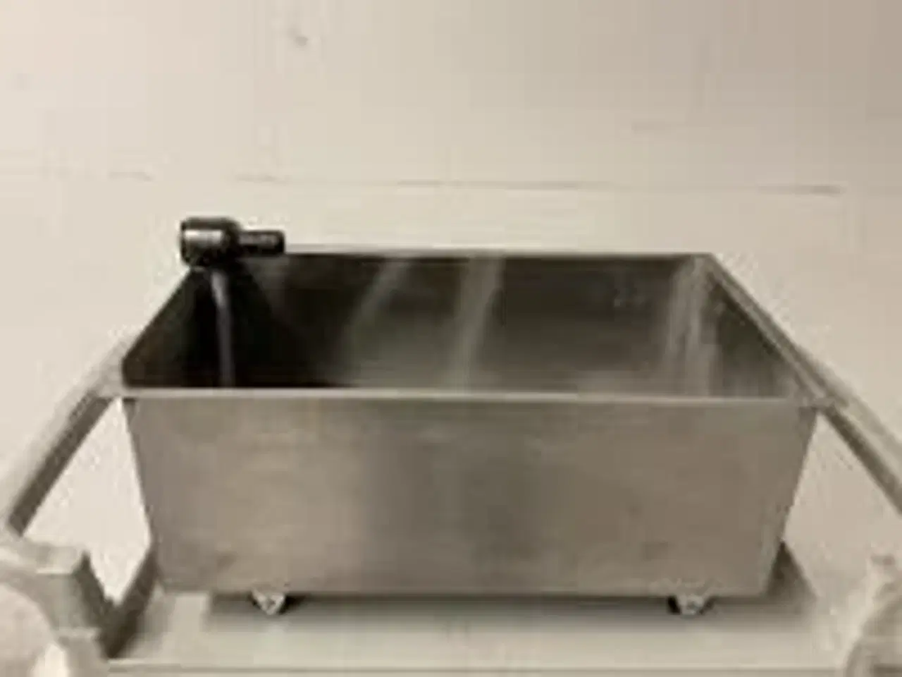 Billede 1 - 1 stk. Filterskuffe Tlov monteret på hjul Frymaster u/tilbehør ny model