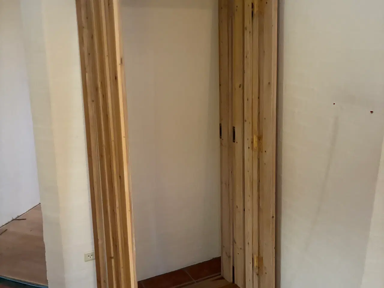 Billede 3 - Flotte 7 stk indvendige døre inkl. karm 