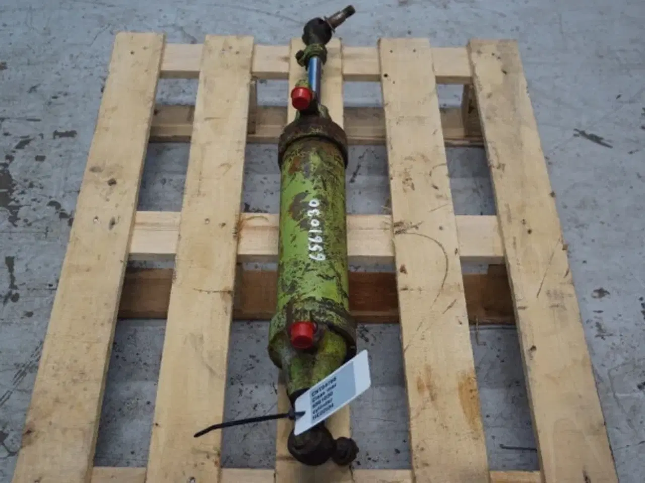 Billede 4 - Claas Mercator Styrecylinder 6561030