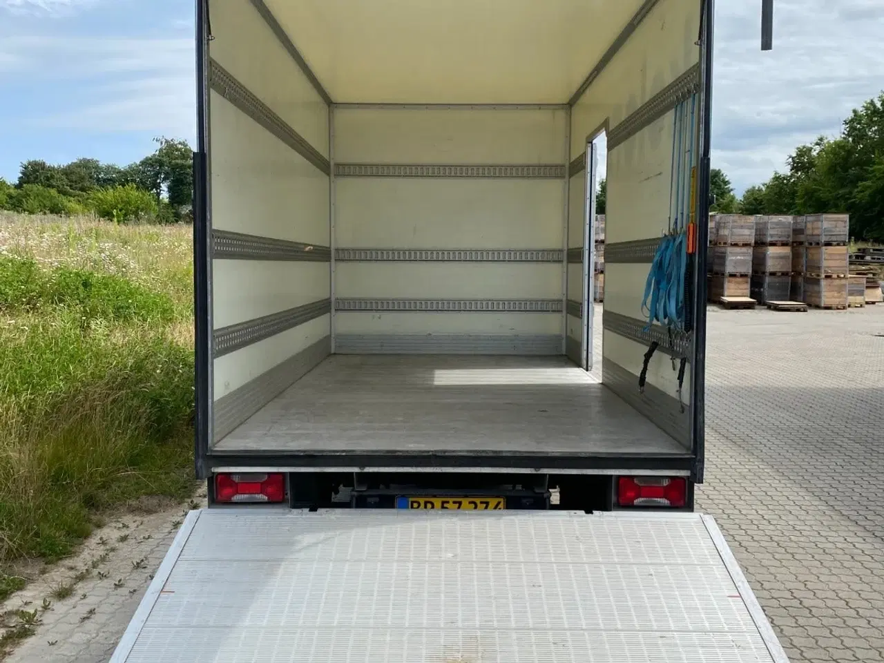 Billede 14 - Iveco Daily 2,3 35S16 9m³ Van