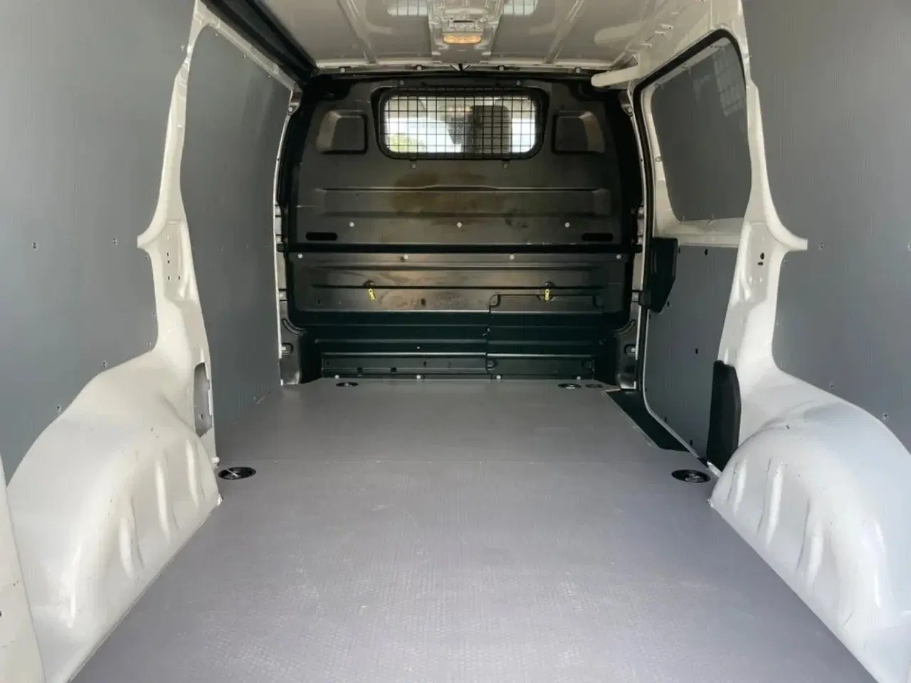 Billede 10 - Citroën Jumpy 2,0 BlueHDi 140 L2 MasterLine