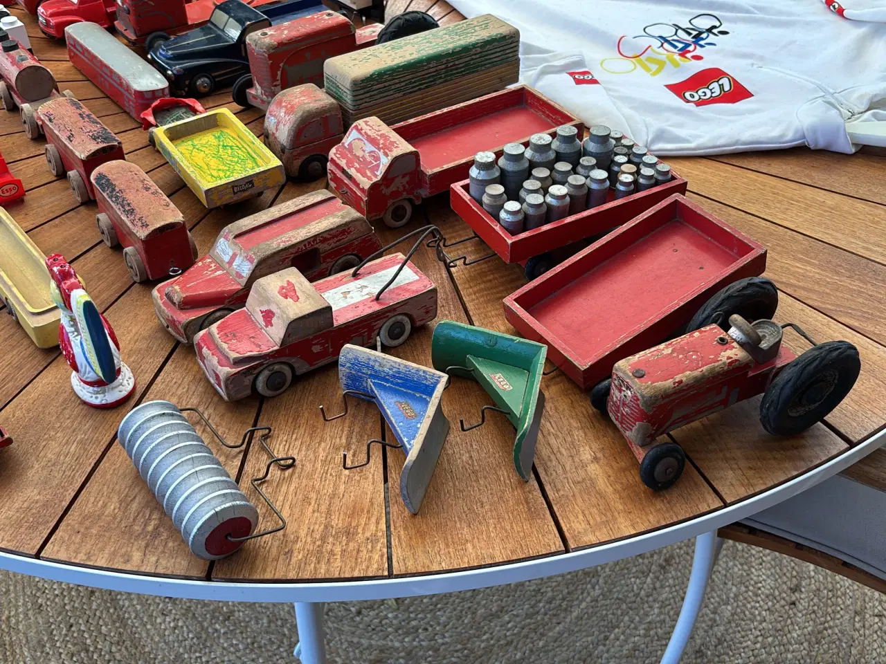 Billede 2 - Lego træ& plastik gammelt 