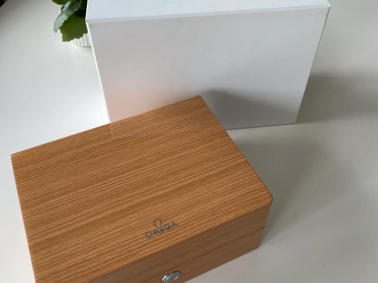 Billede 3 - Omega original box i træ