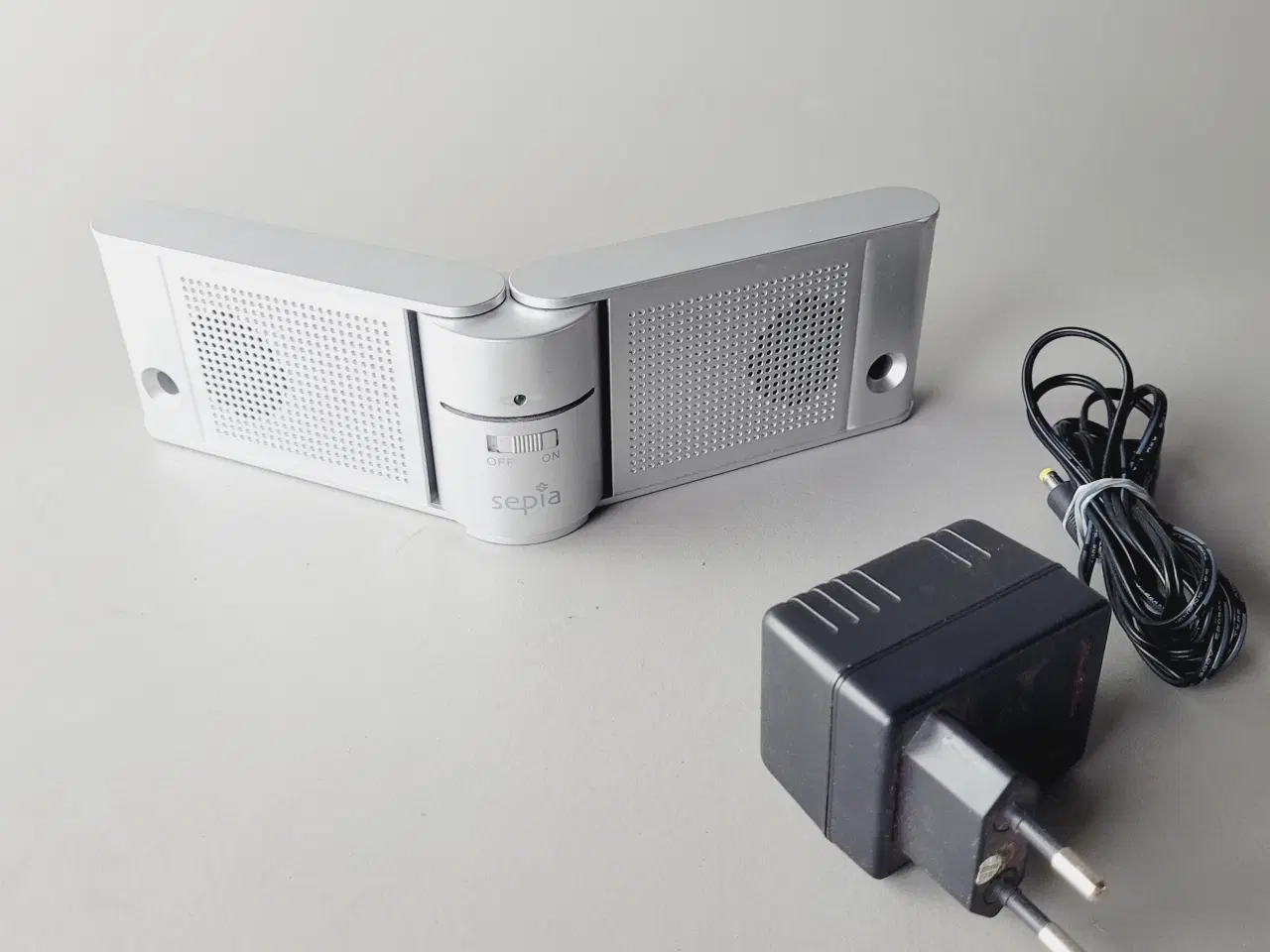 Billede 1 - ⭐️. 🎧 Sepia Rejsehøjttaler - Model 35SSS1 - Kompa