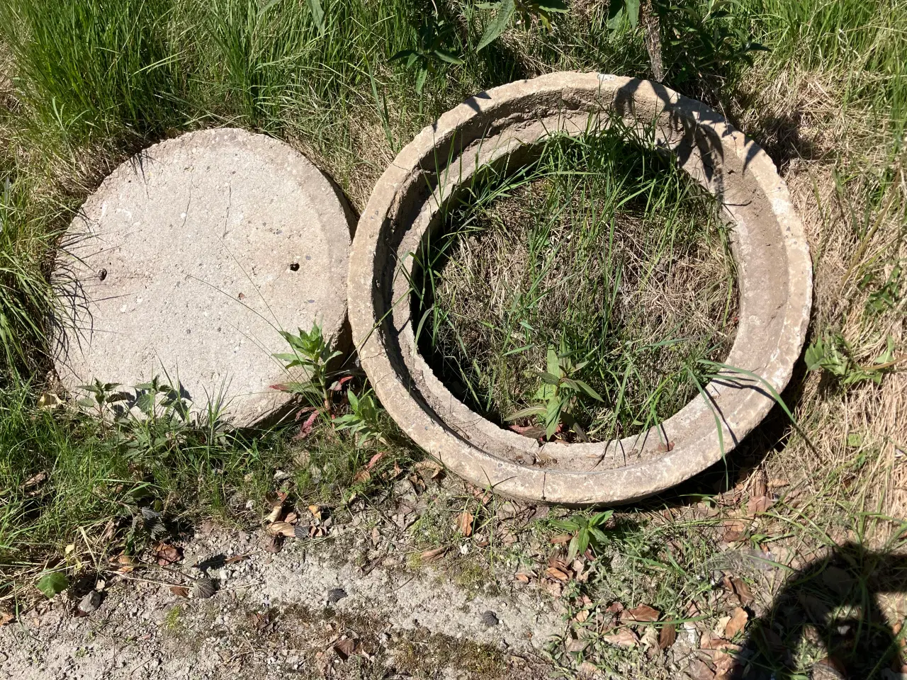 Billede 1 - Brøndæksel m/ karm 