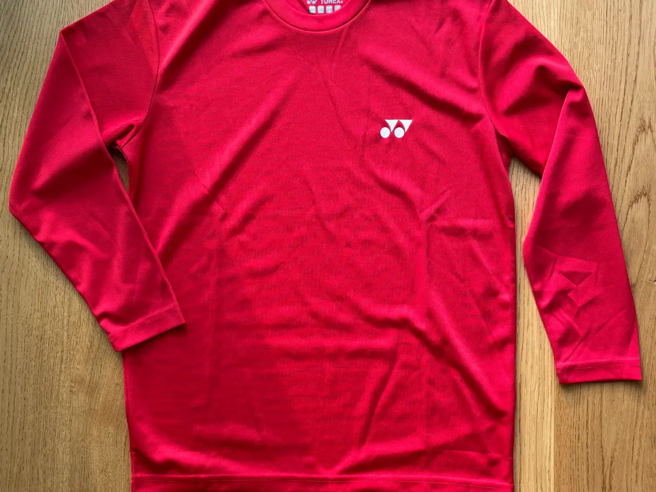 Billede 1 - Yonex bluse rød