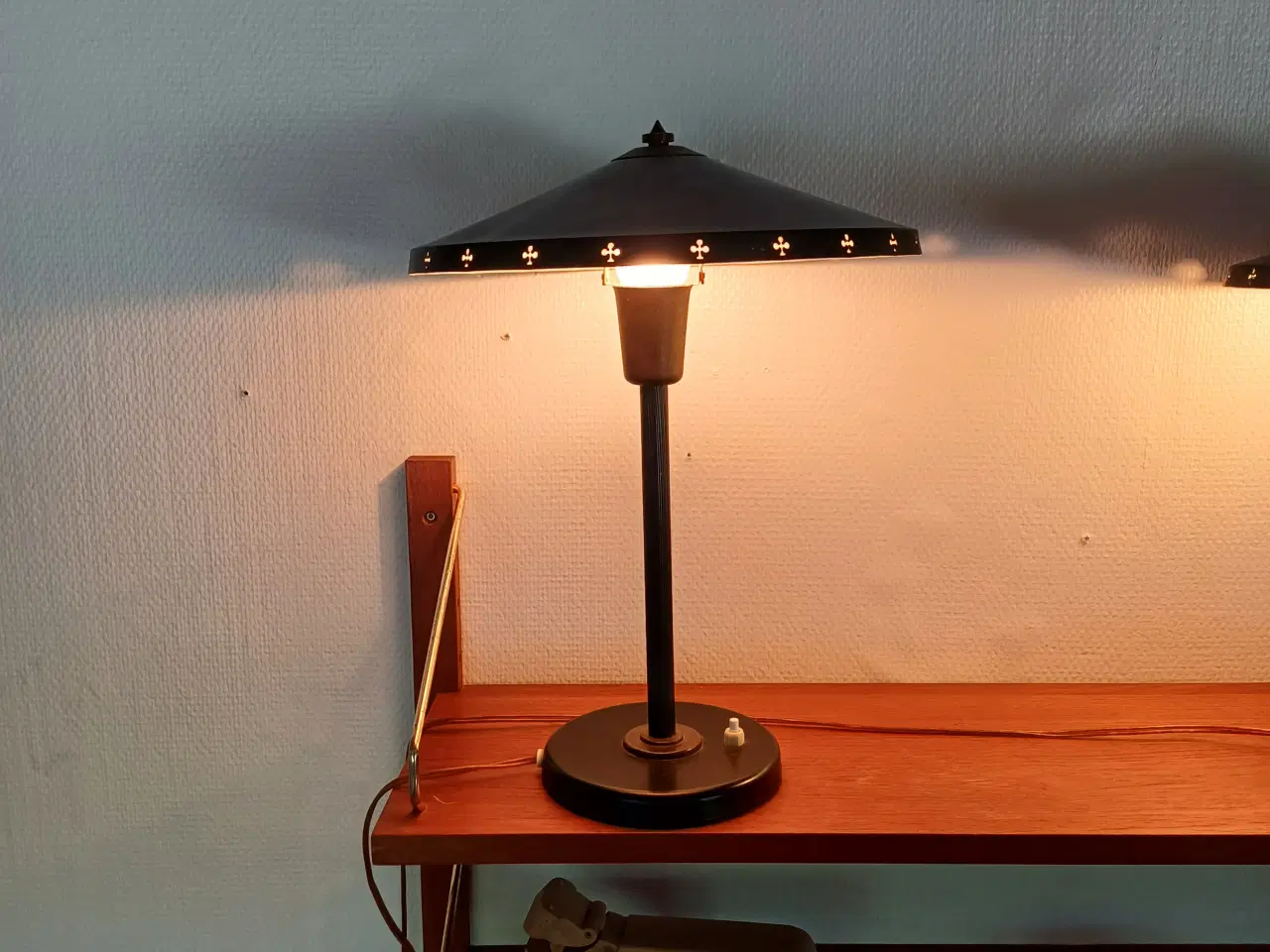 Billede 4 - Ældre sjælden og unik bordlampe 
