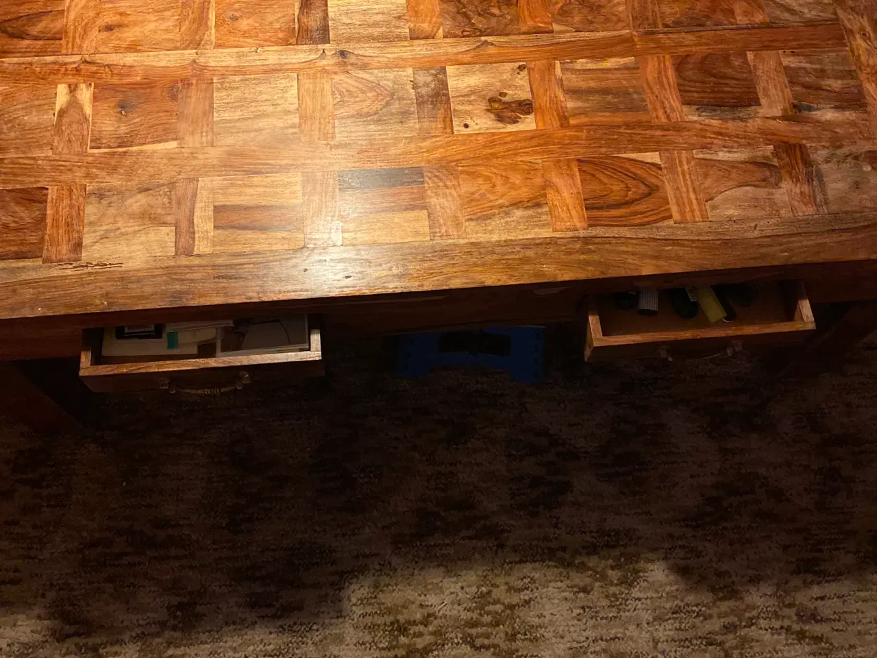 Billede 1 - SOFABORD I MASSIVT TRÆ