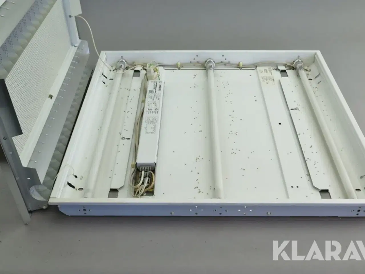 Billede 2 - Lysarmatur Philips 3 x 14 watt 50 styk