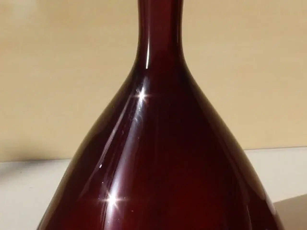 Billede 1 - Rubinrød Glas Vase