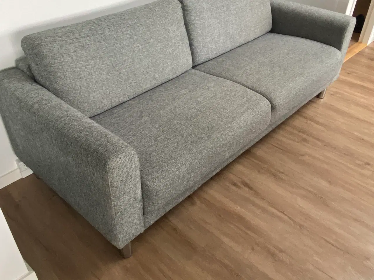 Billede 2 - Gråblå stof 3 personers sofa 2 stk