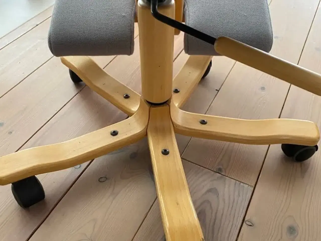 Billede 1 - Stokke Varie ergonomisk kontorstol