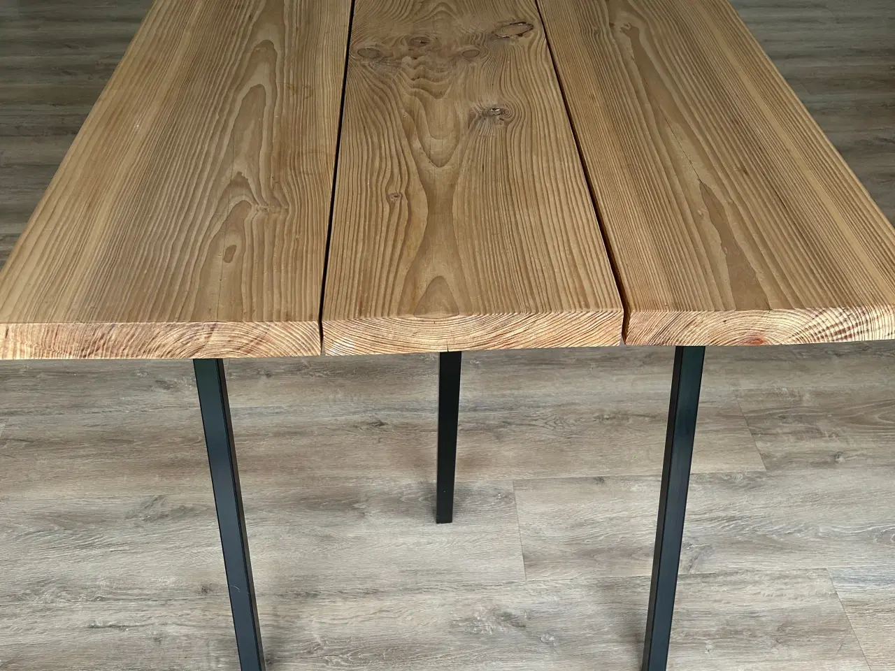 Billede 1 - Spisebord