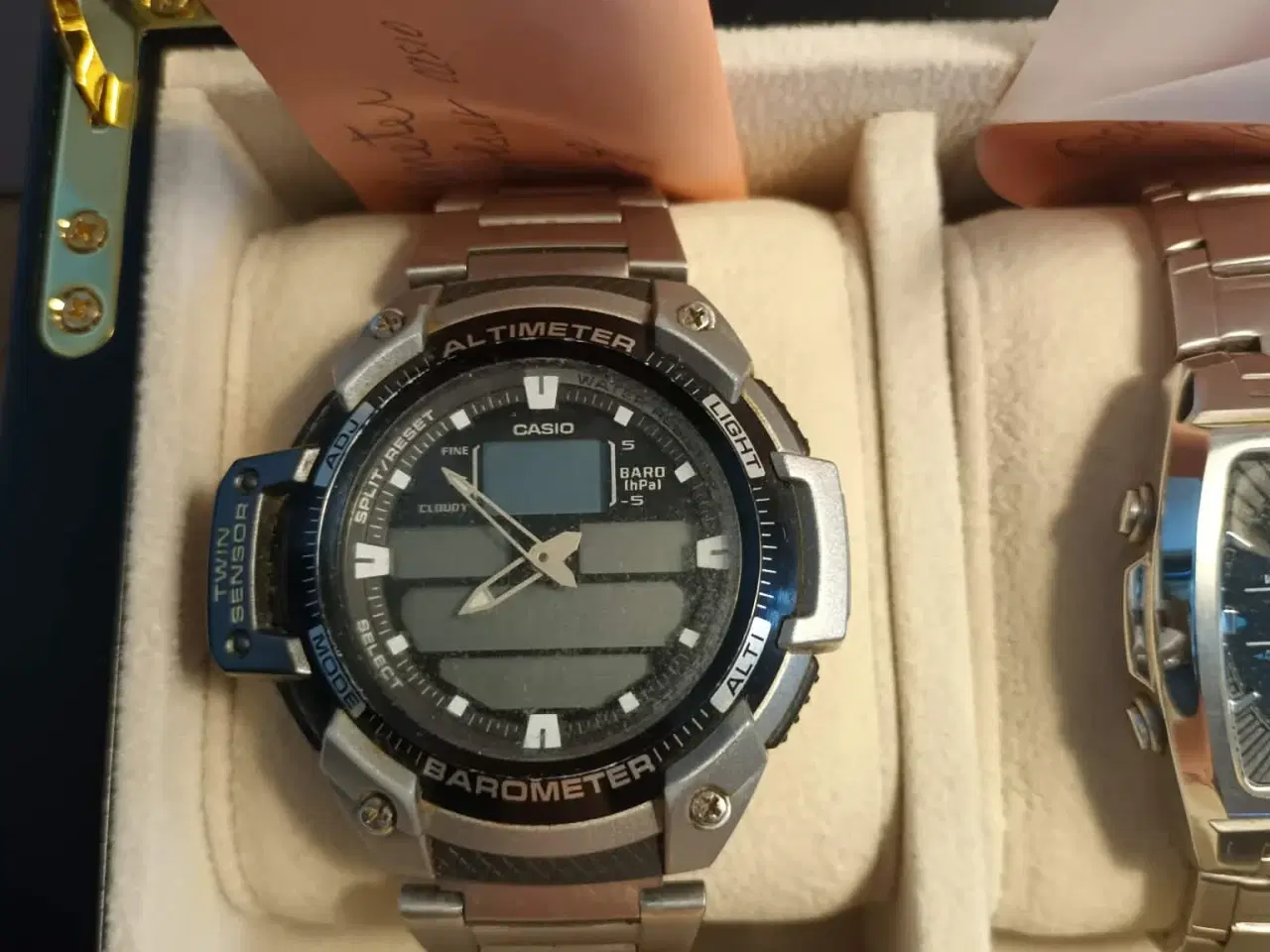 Billede 4 - Ur-samling - 3 stk. Casio og 1 stk. Kaoz i kasse.