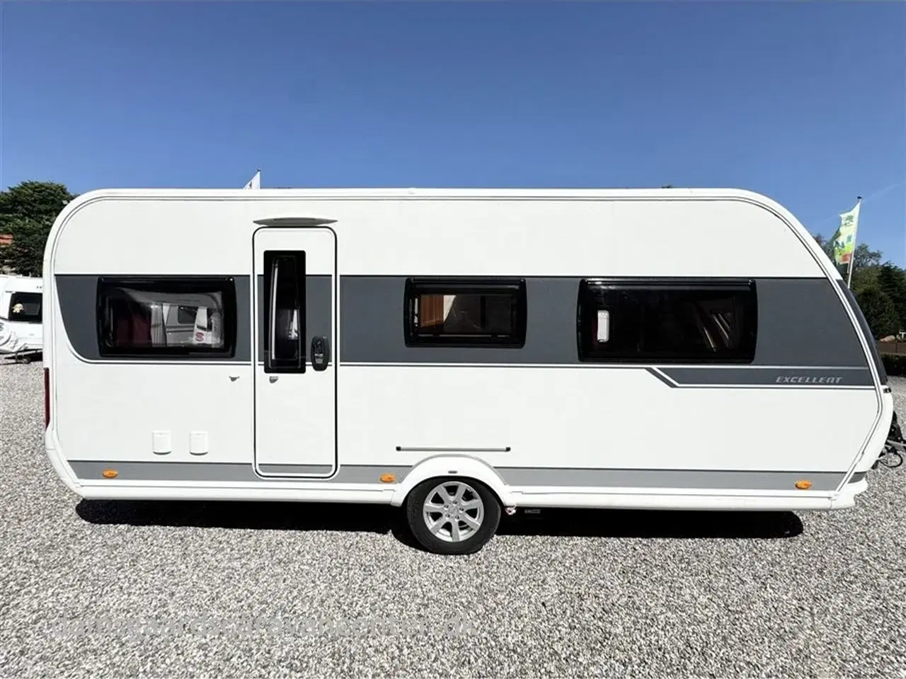 Billede 1 - 2017 - Hobby Excellent 540 UFF   Queensbed-Gulvtemp.-Mover-Telt