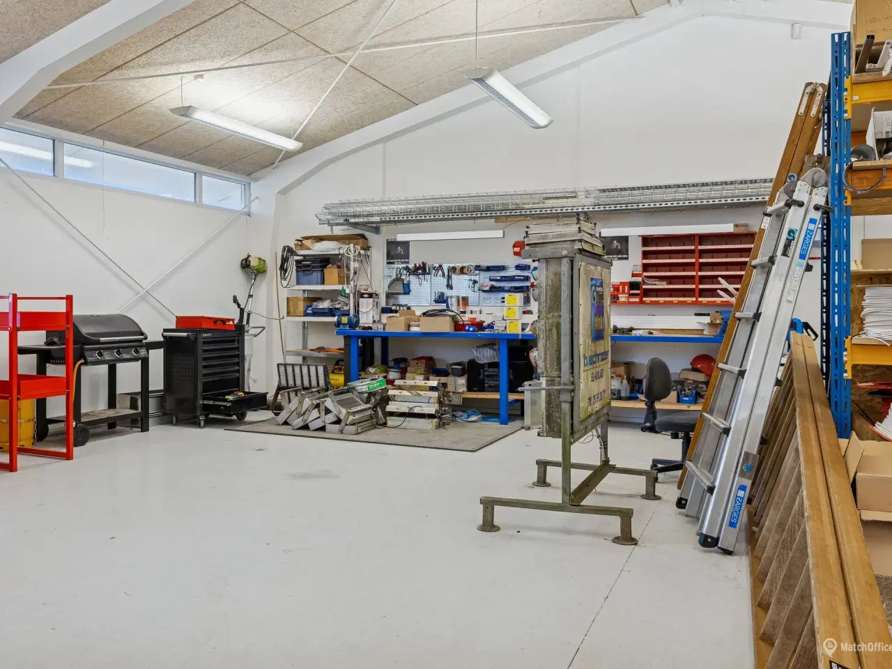 Billede 8 - Synlig og velbeliggende erhvervsejendom med stabile lejere i Vamdrup