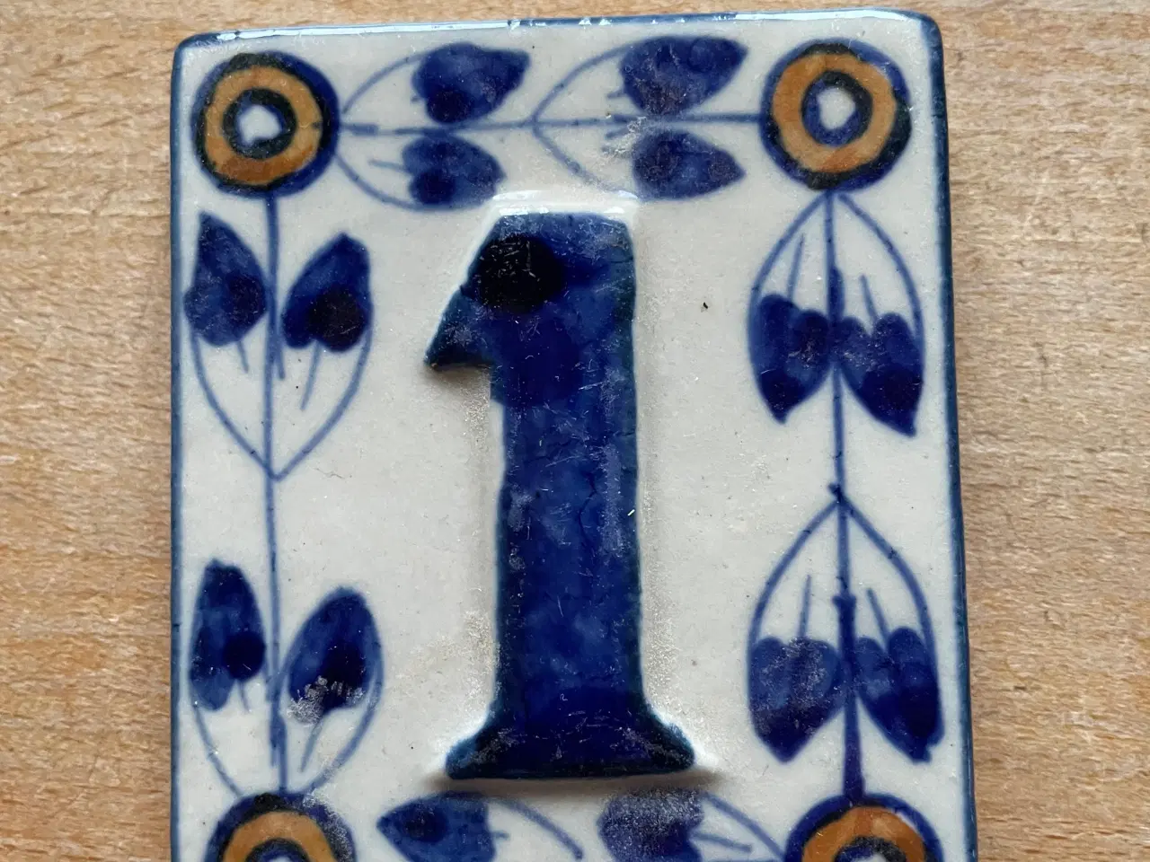 Billede 3 - Keramiske tal, husnumre mm