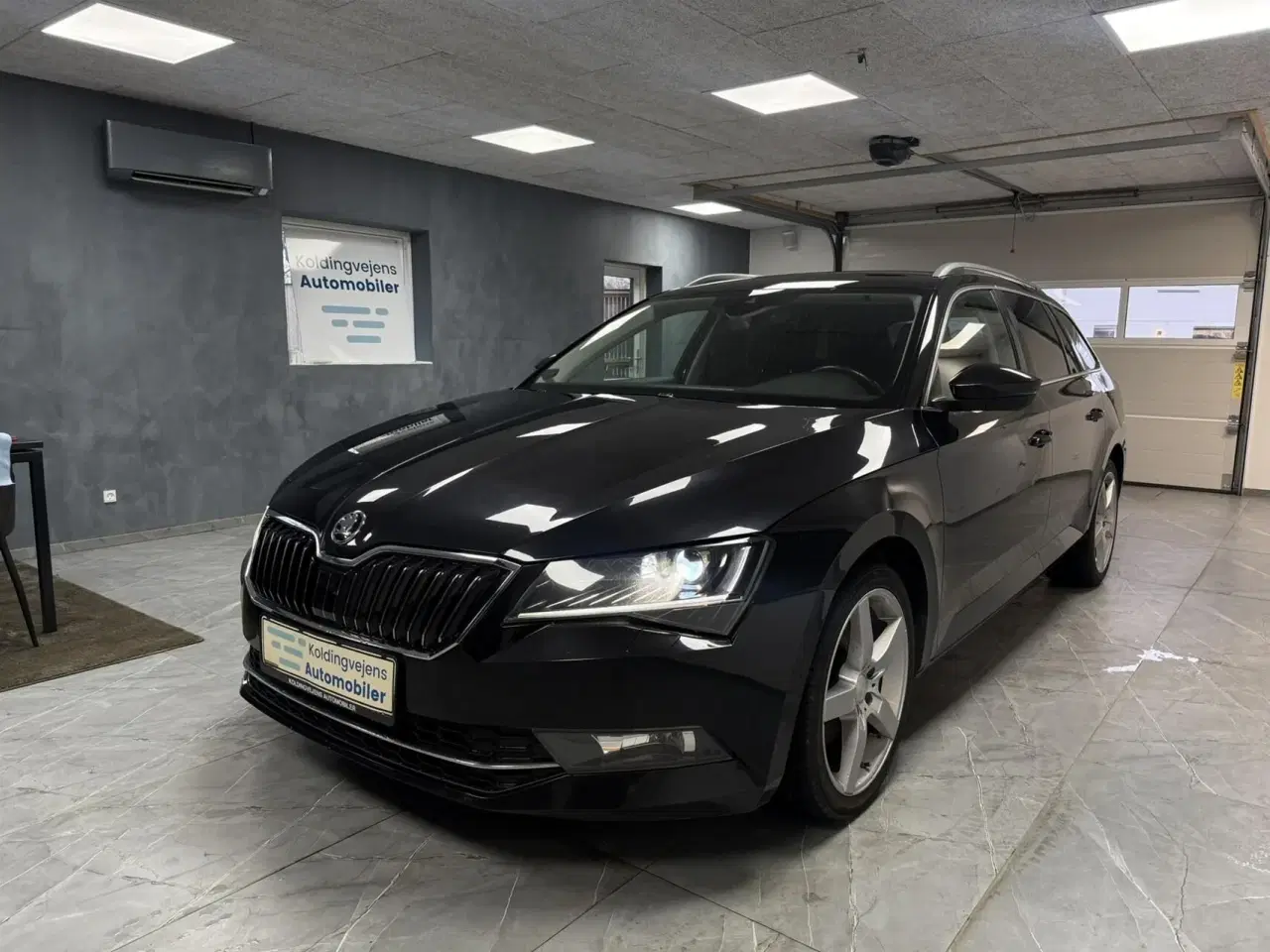 Billede 2 - Skoda Superb Combi 2,0 TDI Style DSG 150HK Stc 6g Aut.