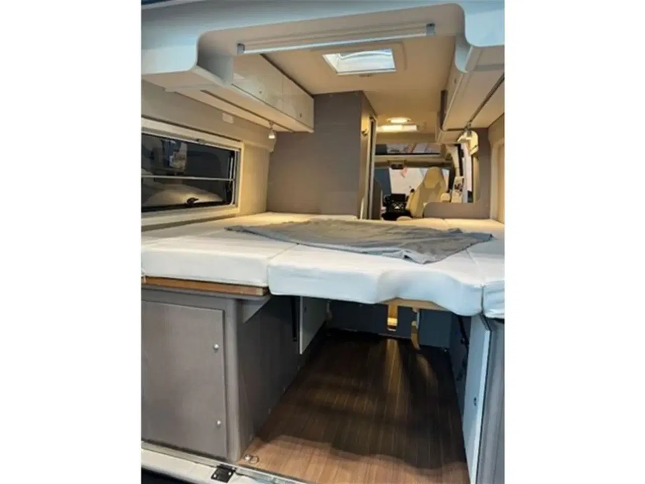 Billede 10 - 2025 - Etrusco CV 640 SB Plus   Lækker Camper van fra Etrusco med enkelsenge fra Hinshøj Caravan