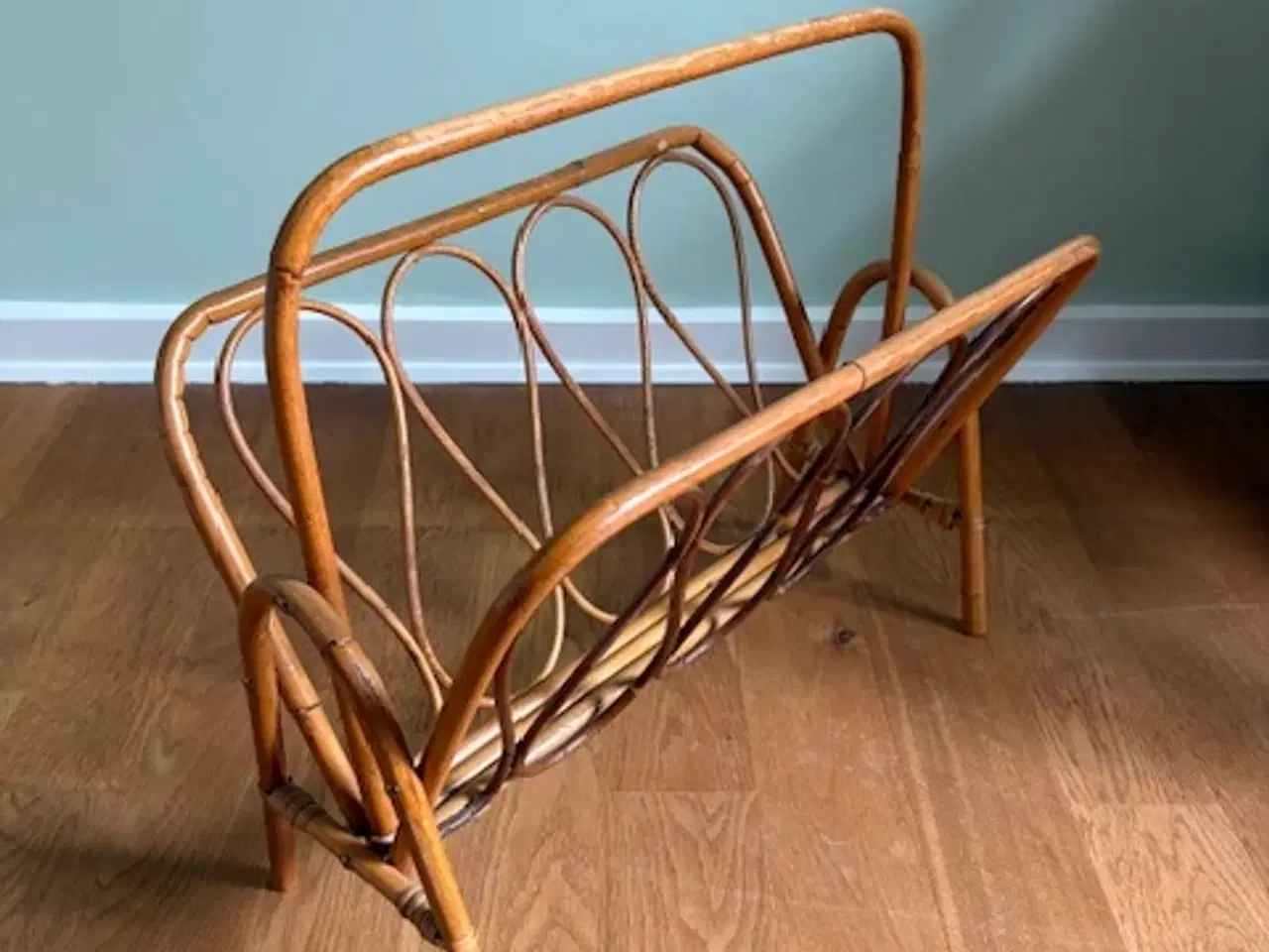 Billede 2 - Magasinholder i flet bambus
