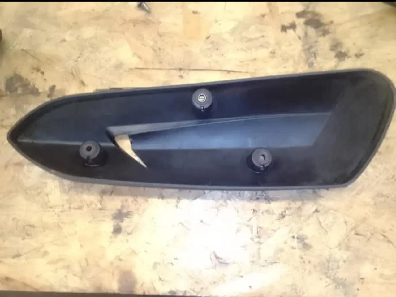 Billede 2 - Originalt varmeskjold til pgo   Det er som nyt