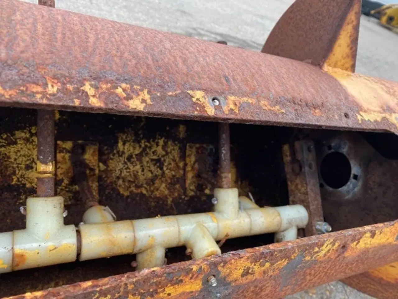 Billede 16 - New Holland 8030 12" Indføringstromle 80334996