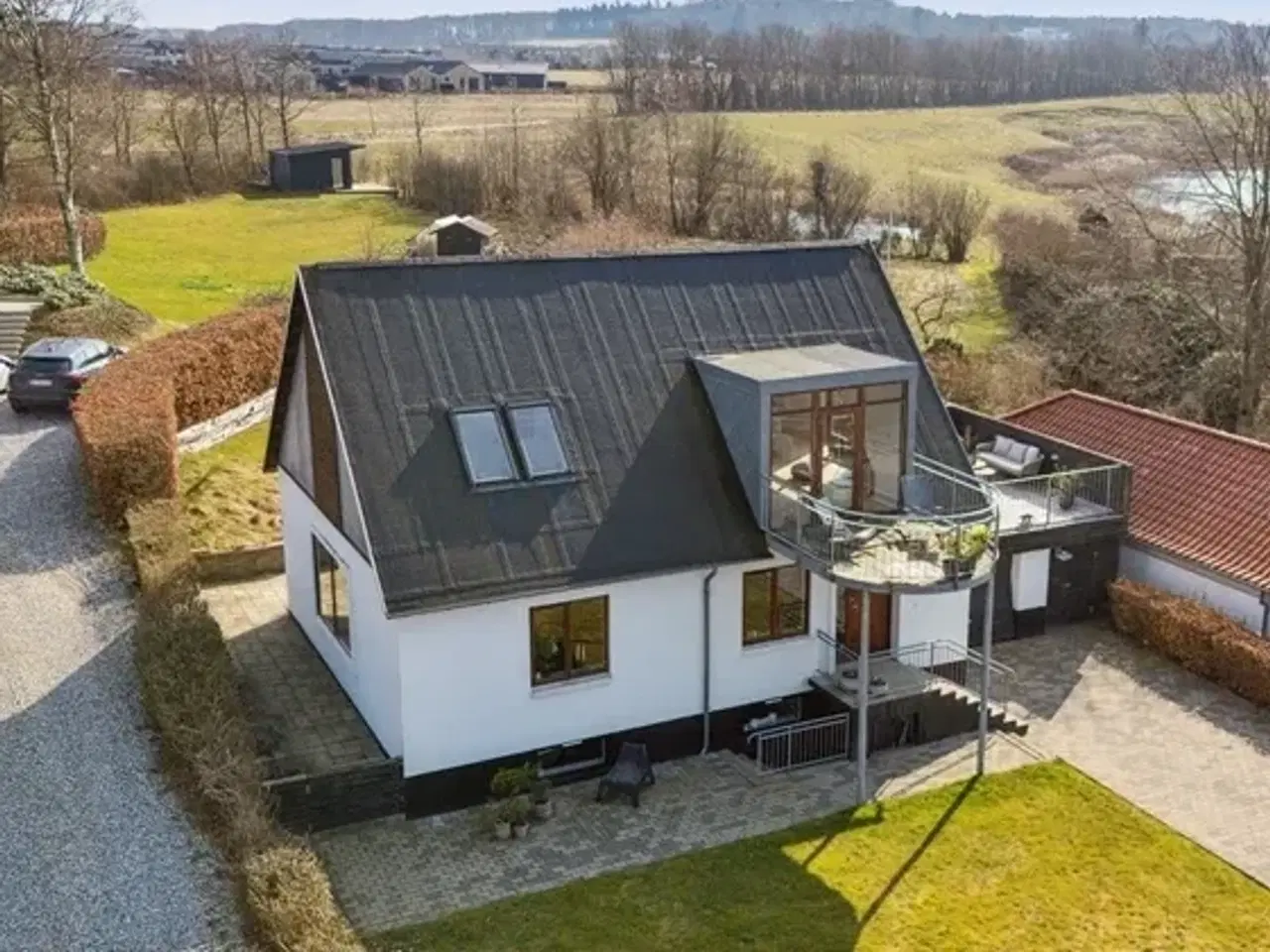 Billede 1 - Charmerende villa med udsigt til Søndersø i Viborg