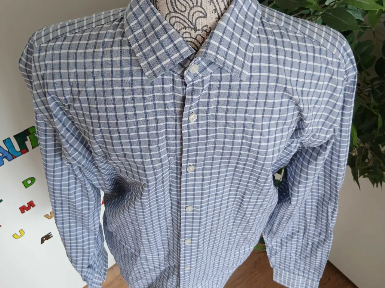 Billede 2 - Skjorte. Hugo Boss. 43/17