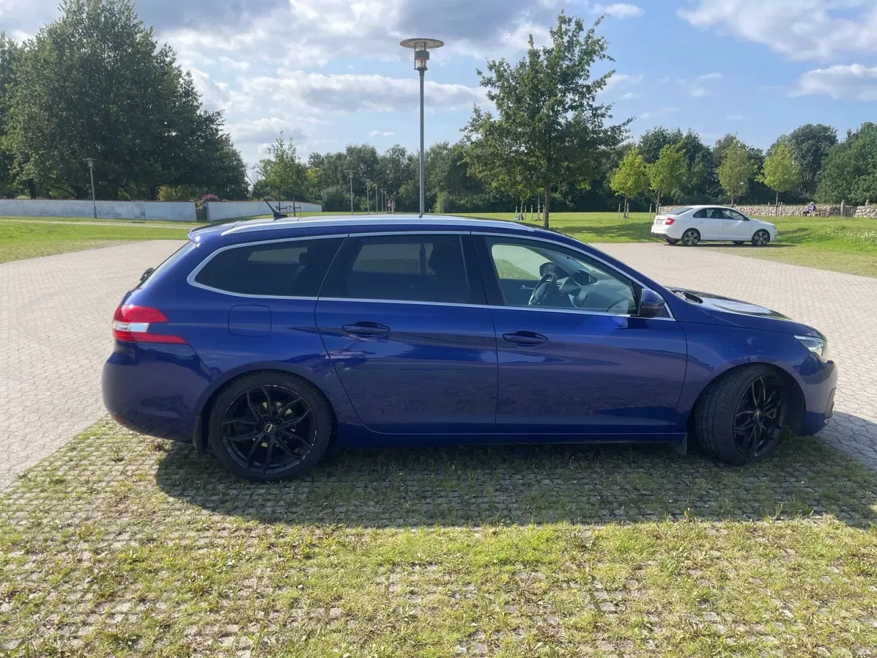 Billede 4 - Peugeot 308 1,5 BlueHDi 130 Allure Sky SW