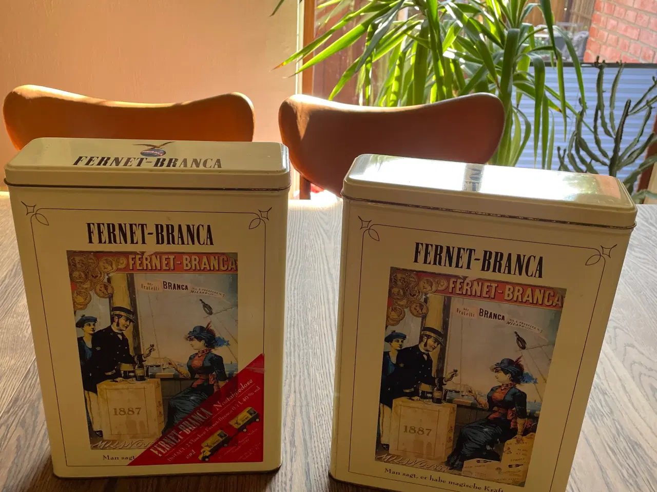 Billede 1 - FERNET-BRANCA blikdåser.