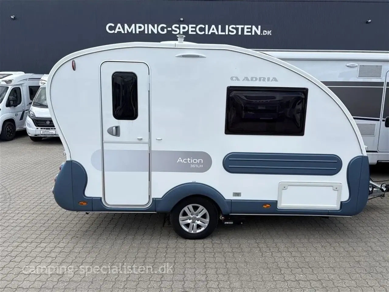 Billede 1 - 2018 - Adria Action 361 LH Panorama   Adria Action 361 LH 2018 - Se den nu hos Camping-Specialisten.dk