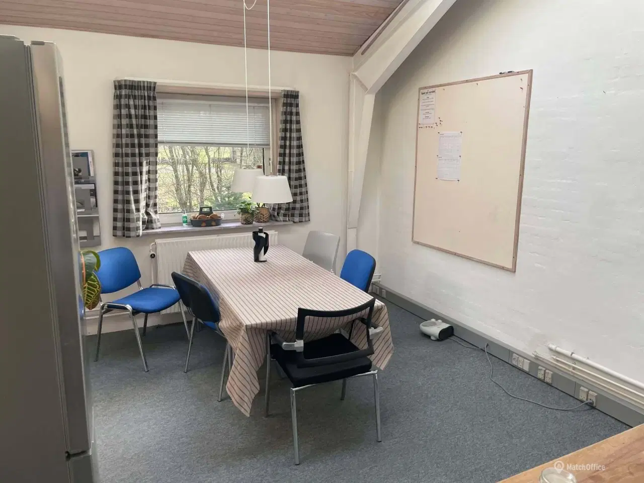 Billede 3 - Erhvervsejendom i Andst – Ideel til investering. kontor, showroom og lager.