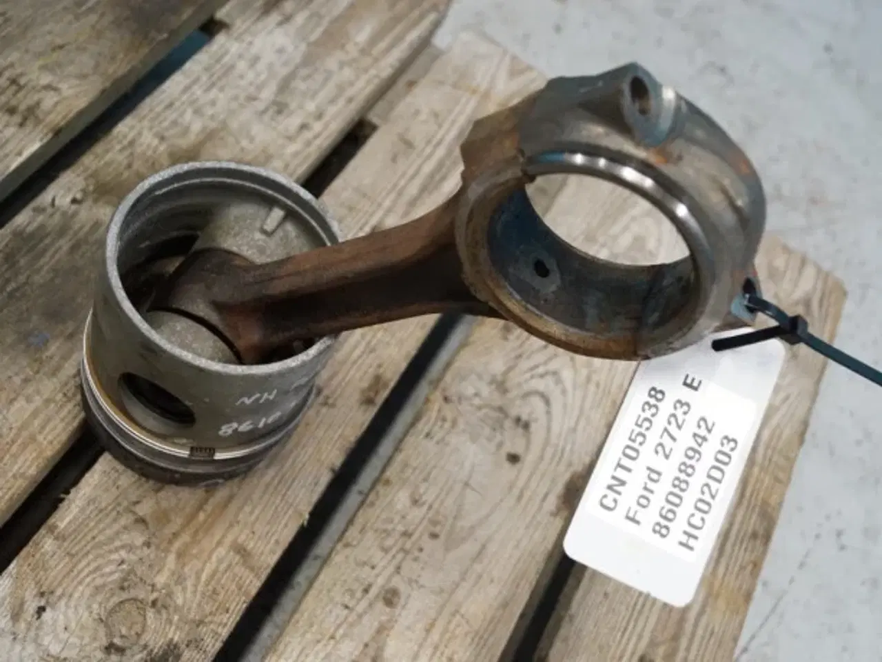 Billede 2 - Ford 2723E Stempel 86088942
