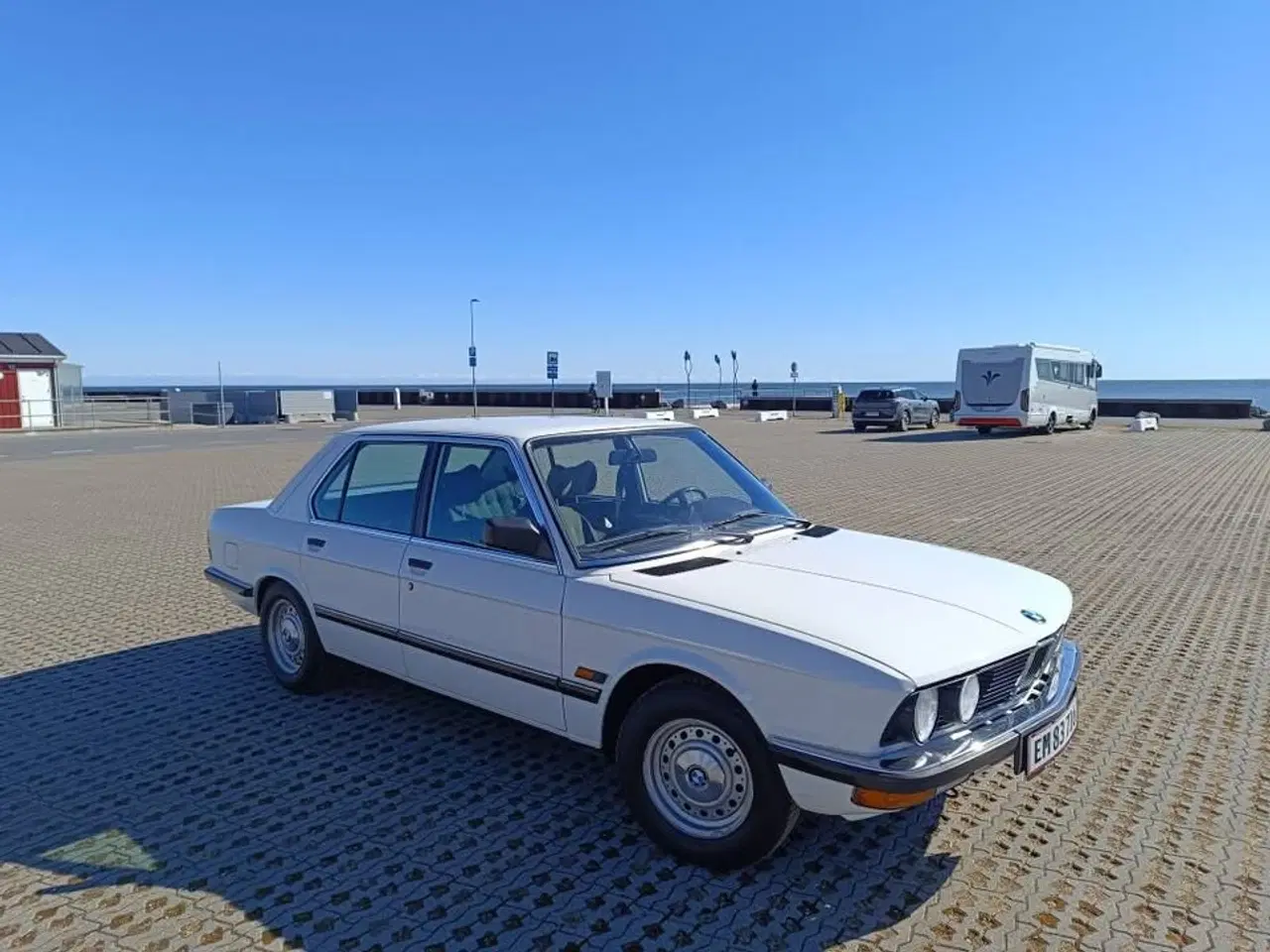 Billede 20 - 6-cyl række-BMW E28 520i veteranbil - NYSYNET