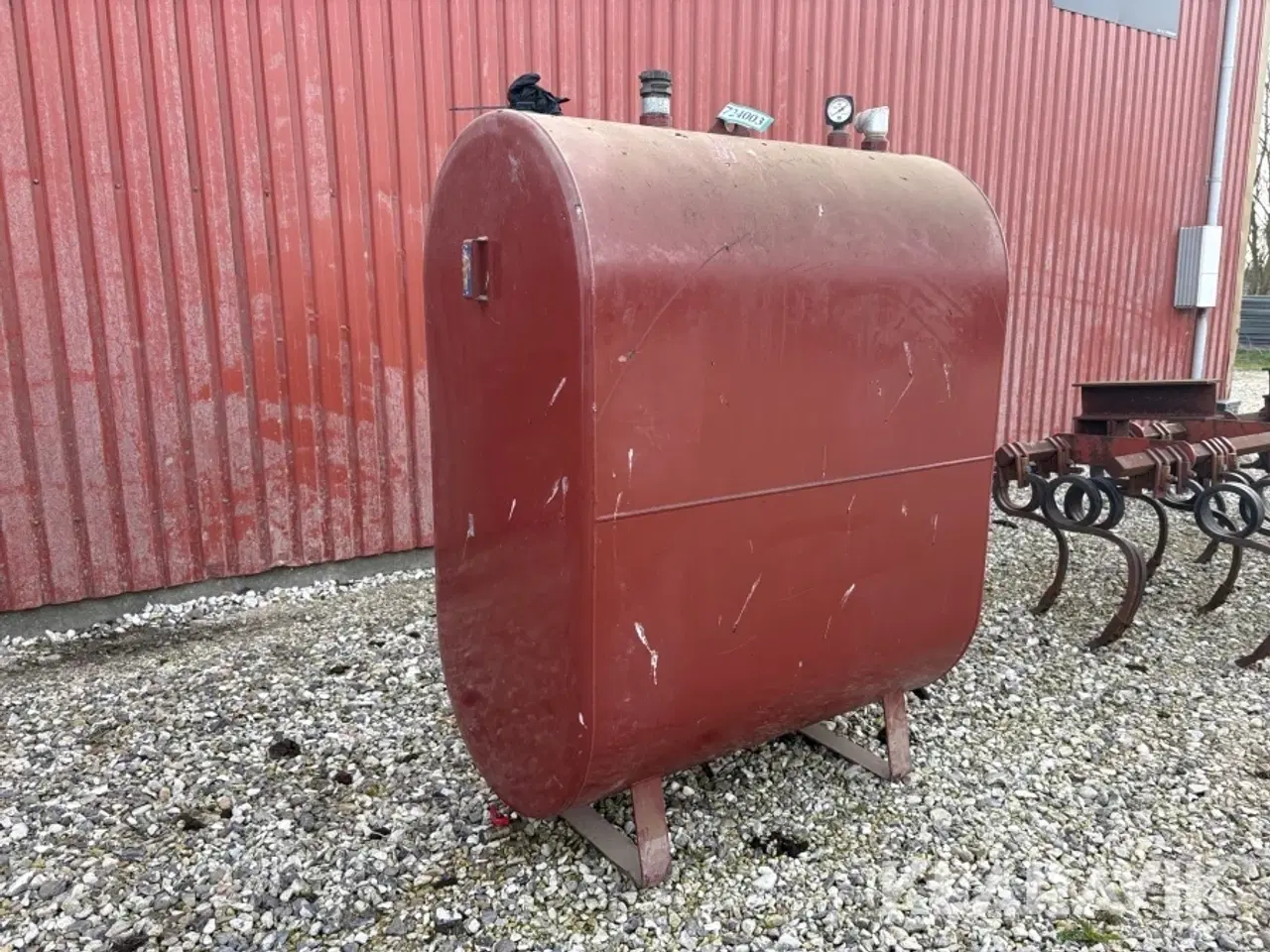 Billede 3 - Olietank Rour 1200 liter