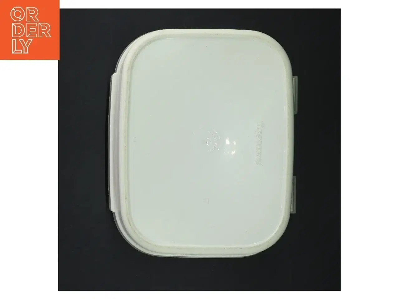 Billede 2 - Plastik opbevaringsboks fra Tupperware (str. 20x17x8 cm)
