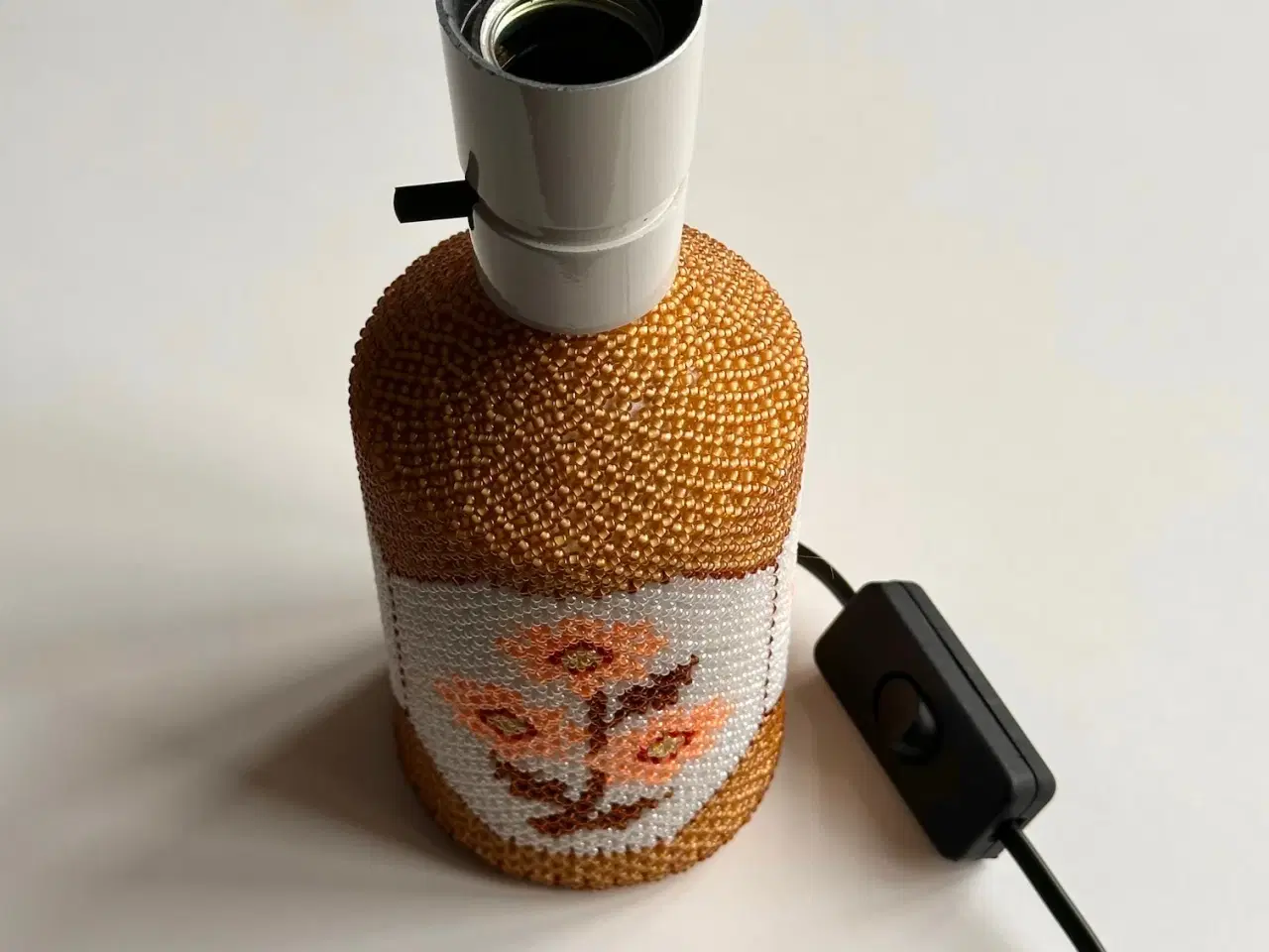 Billede 7 - Perlesyet bordlampe