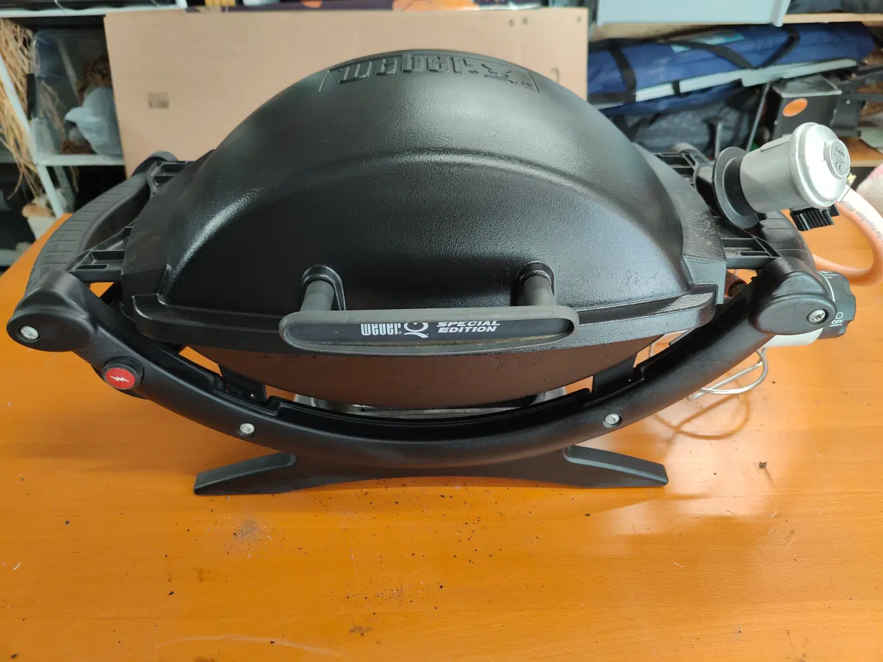 Billede 1 - Weber Q1200 gasgrill med nyere emaljeret rist