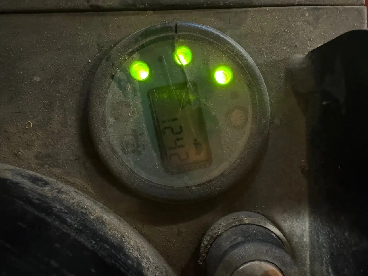 Billede 7 - Billig elektrisk palleløfter med ståplade.