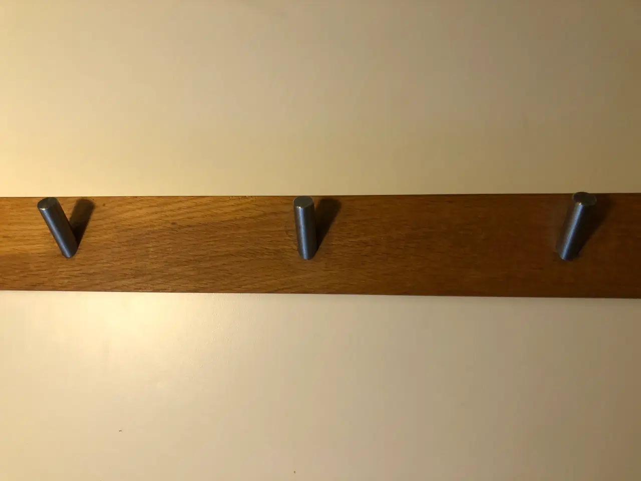 Billede 3 - Knagerække i egetræ og stål